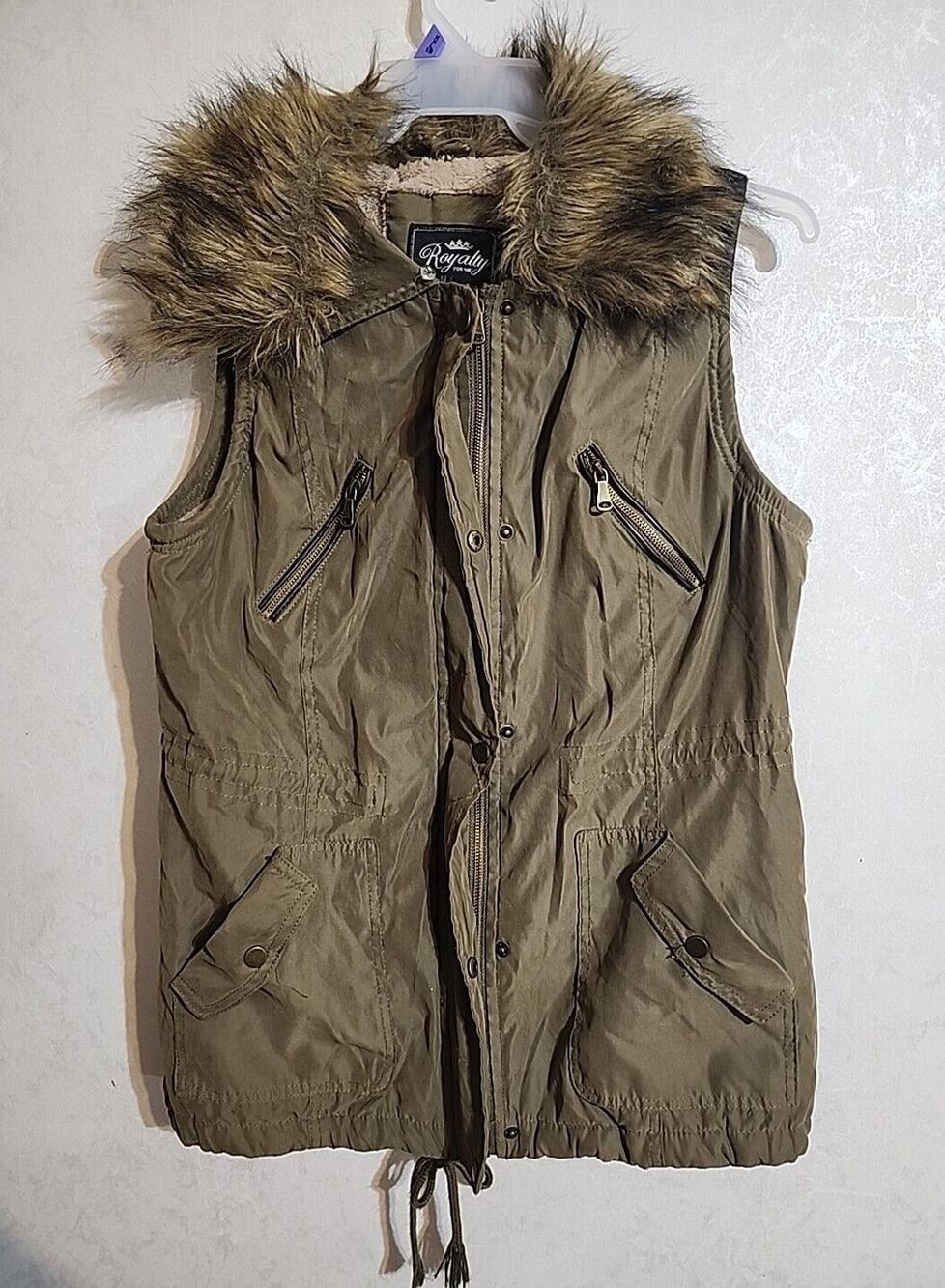 Royalty For Me Womens Faux Fur Collared Vest Sherpa Lined Army Green sz L